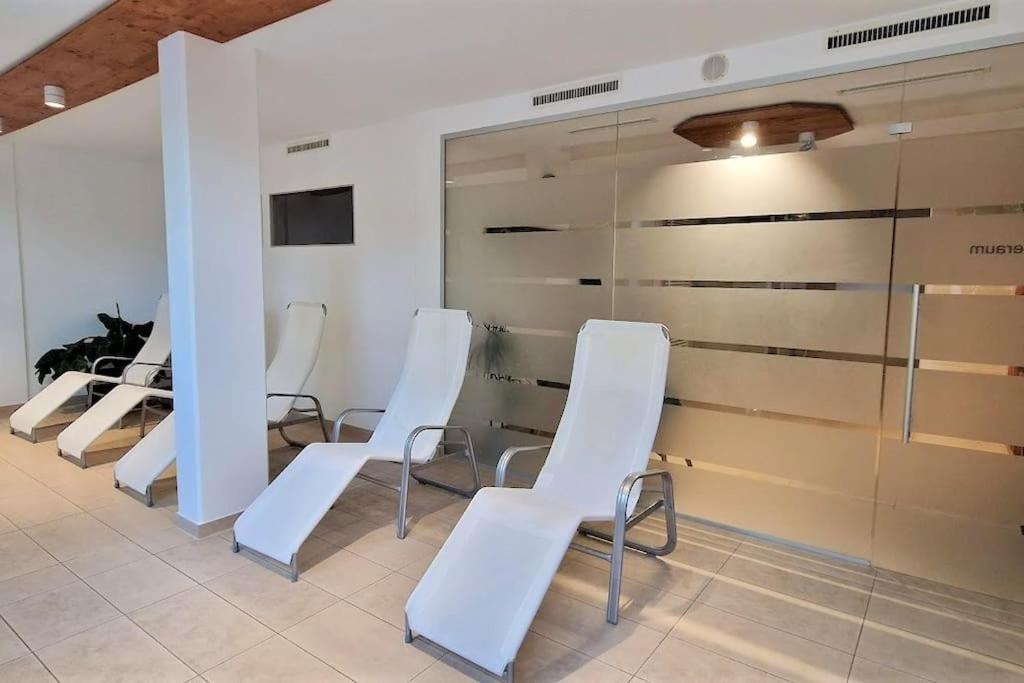 2-Zimmer Wohnung, Pools, Sauna Und Balkon ซังคท์แองเกลอมาร์ ภายนอก รูปภาพ